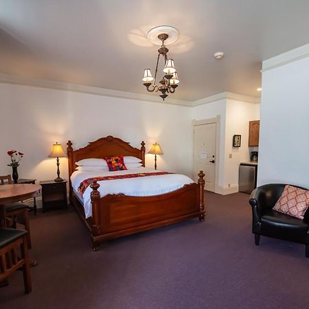 The Continental Inn Tomales 외부 사진