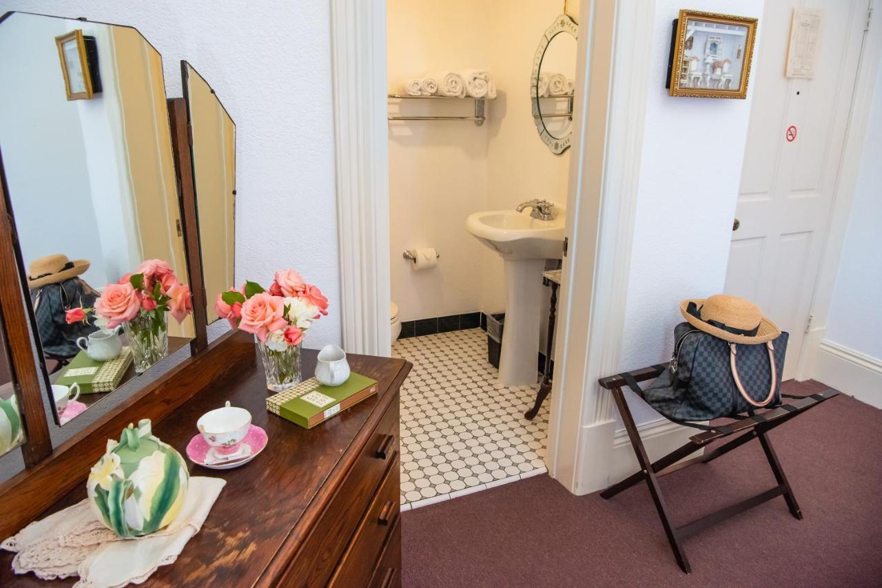 The Continental Inn Tomales 외부 사진